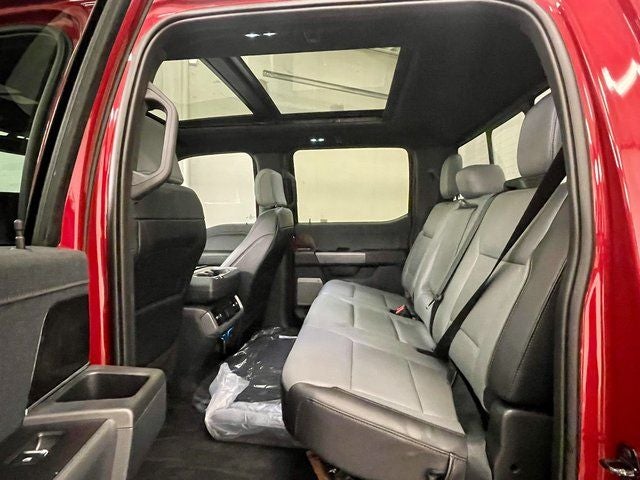 2023 Ford F-150 Lightning LARIAT®