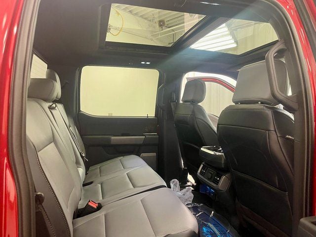 2023 Ford F-150 Lightning LARIAT®