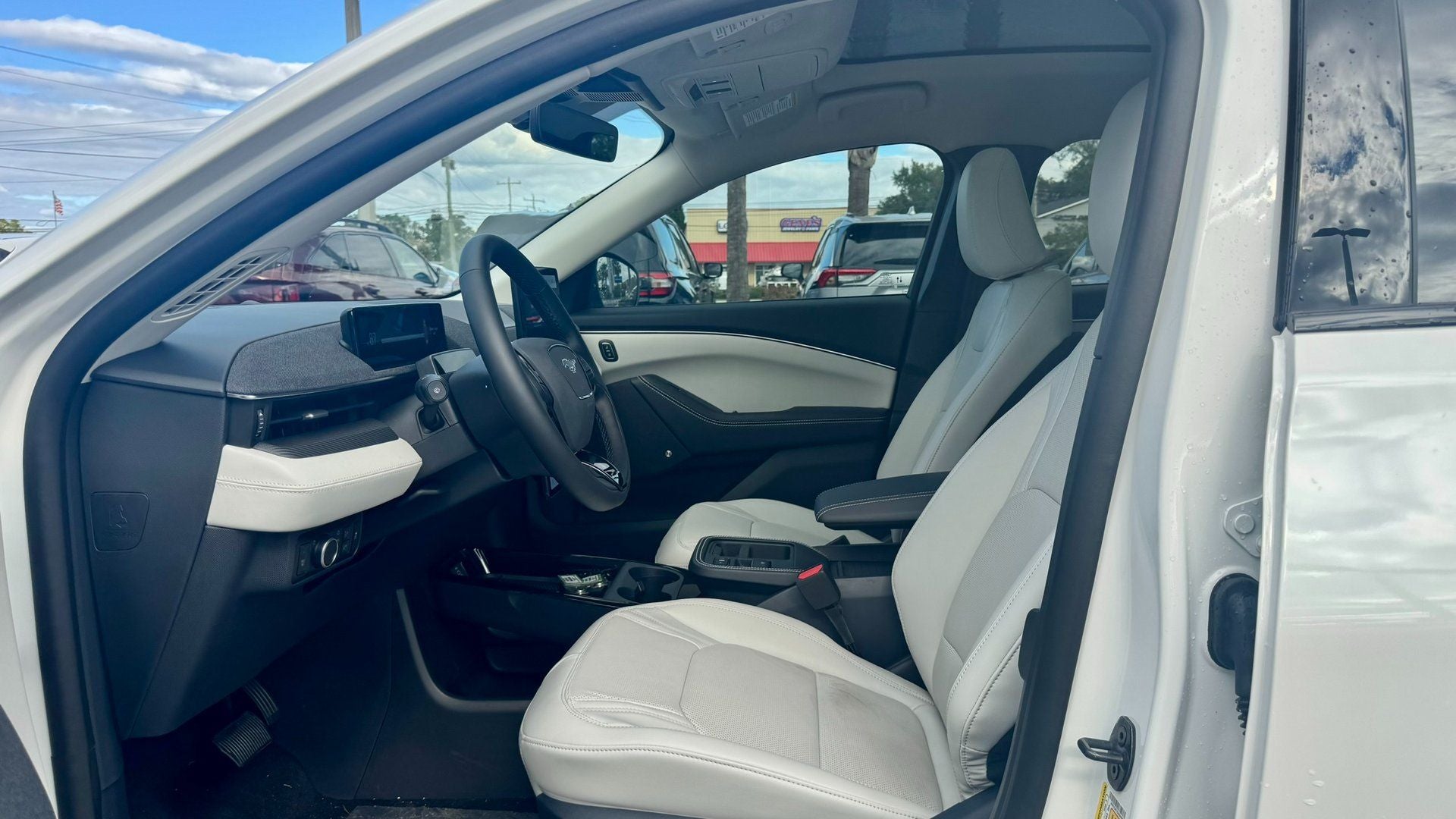 2025 Ford Mustang Mach-E Premium