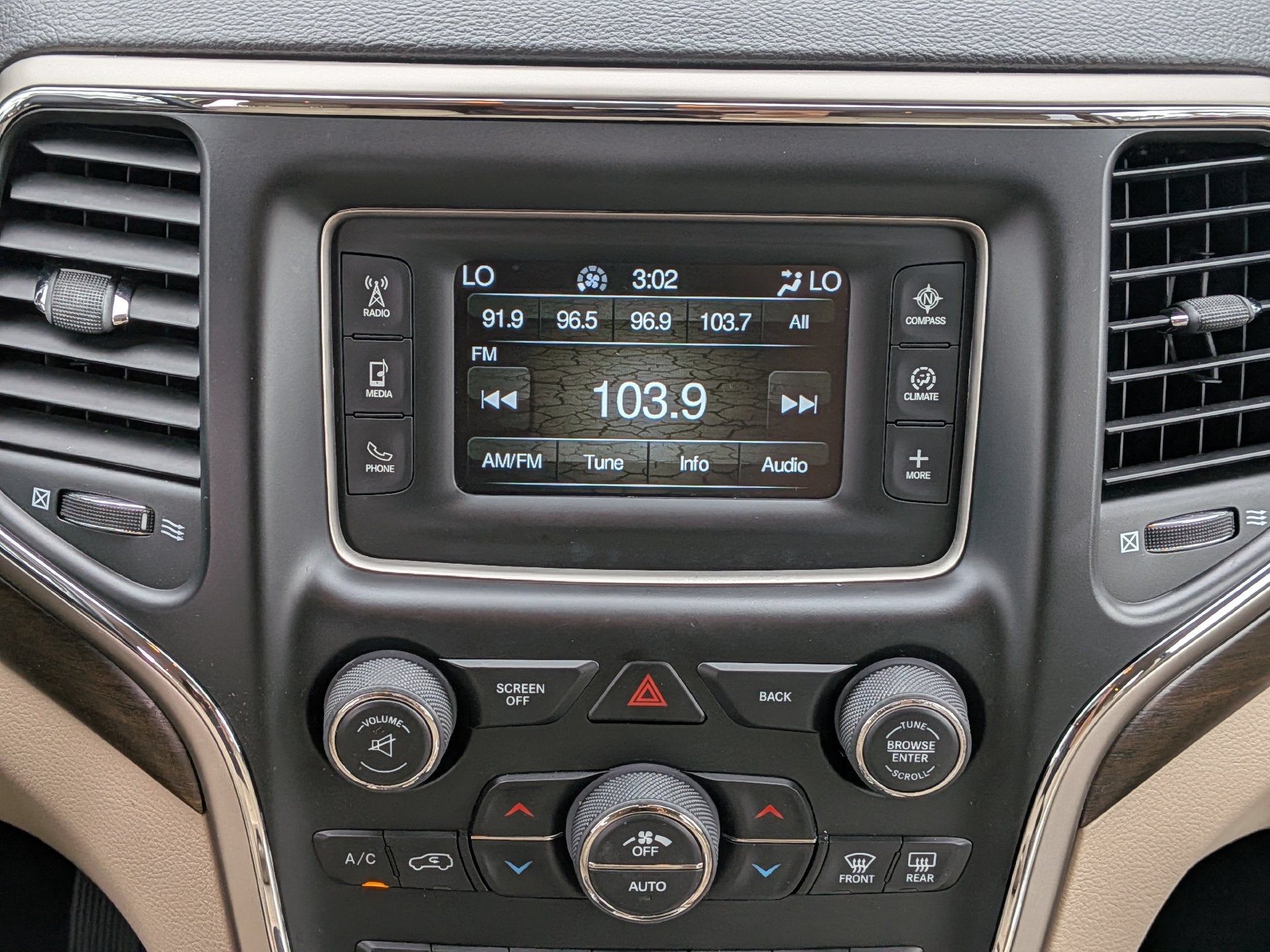 2017 Jeep Grand Cherokee Laredo