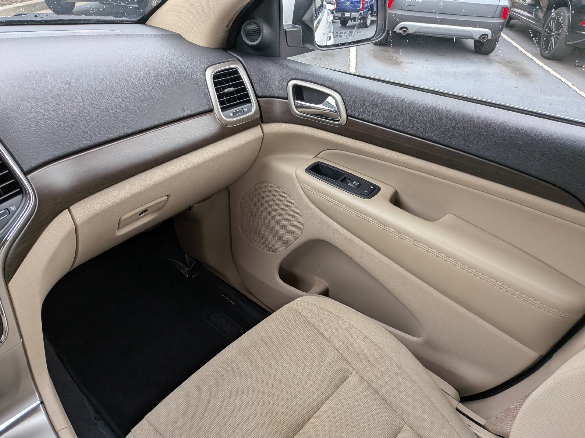 2017 Jeep Grand Cherokee Laredo