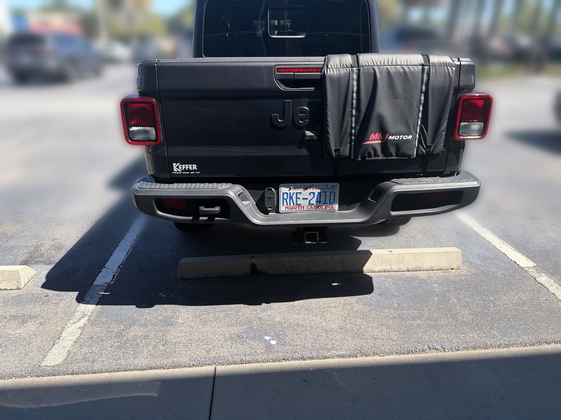 2023 Jeep Gladiator Sport S