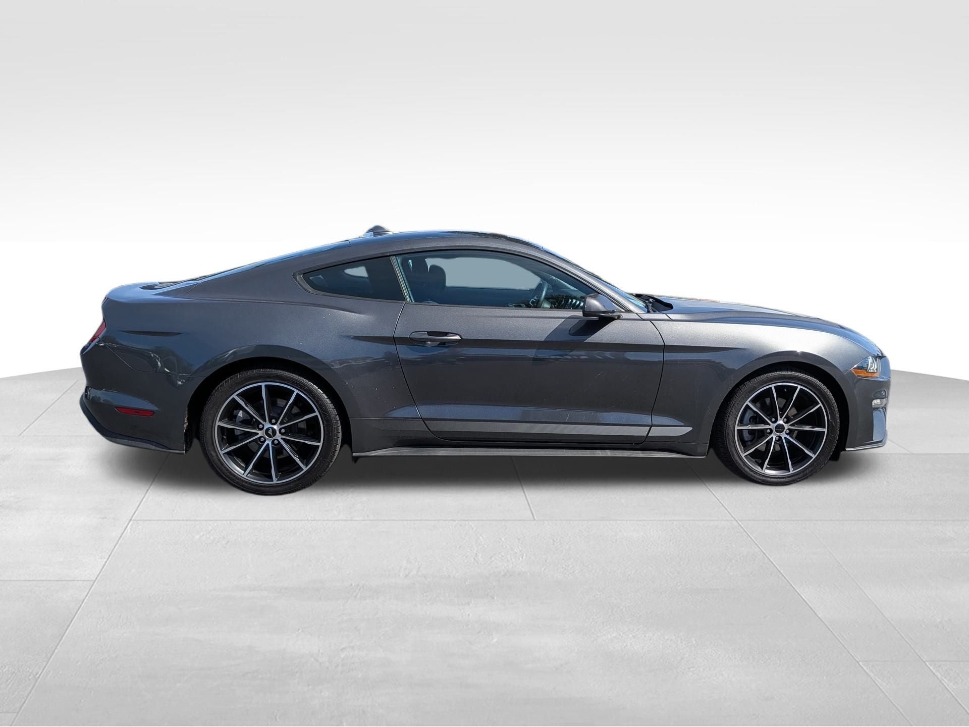 2020 Ford Mustang EcoBoost