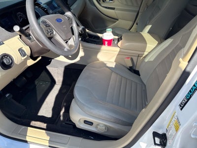2015 Ford Taurus SE