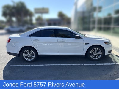 2015 Ford Taurus SE