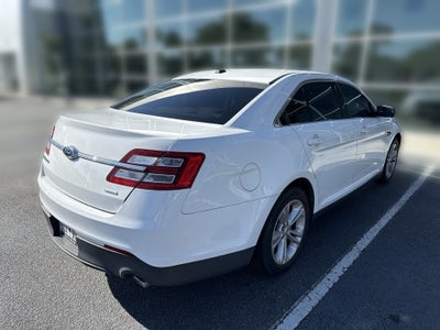 2015 Ford Taurus SE