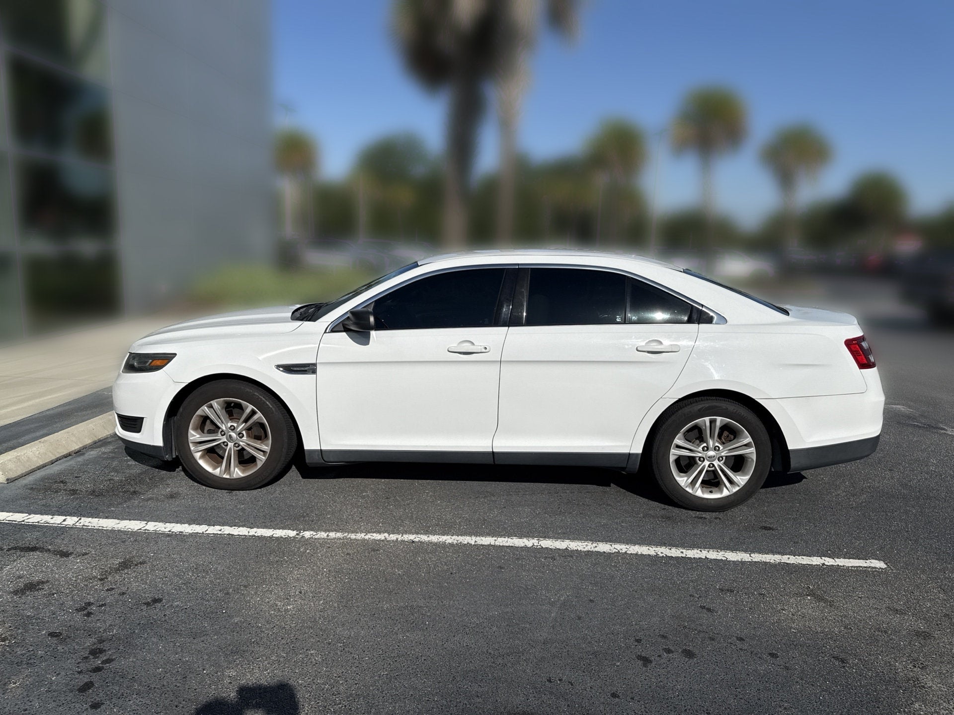 2015 Ford Taurus SE