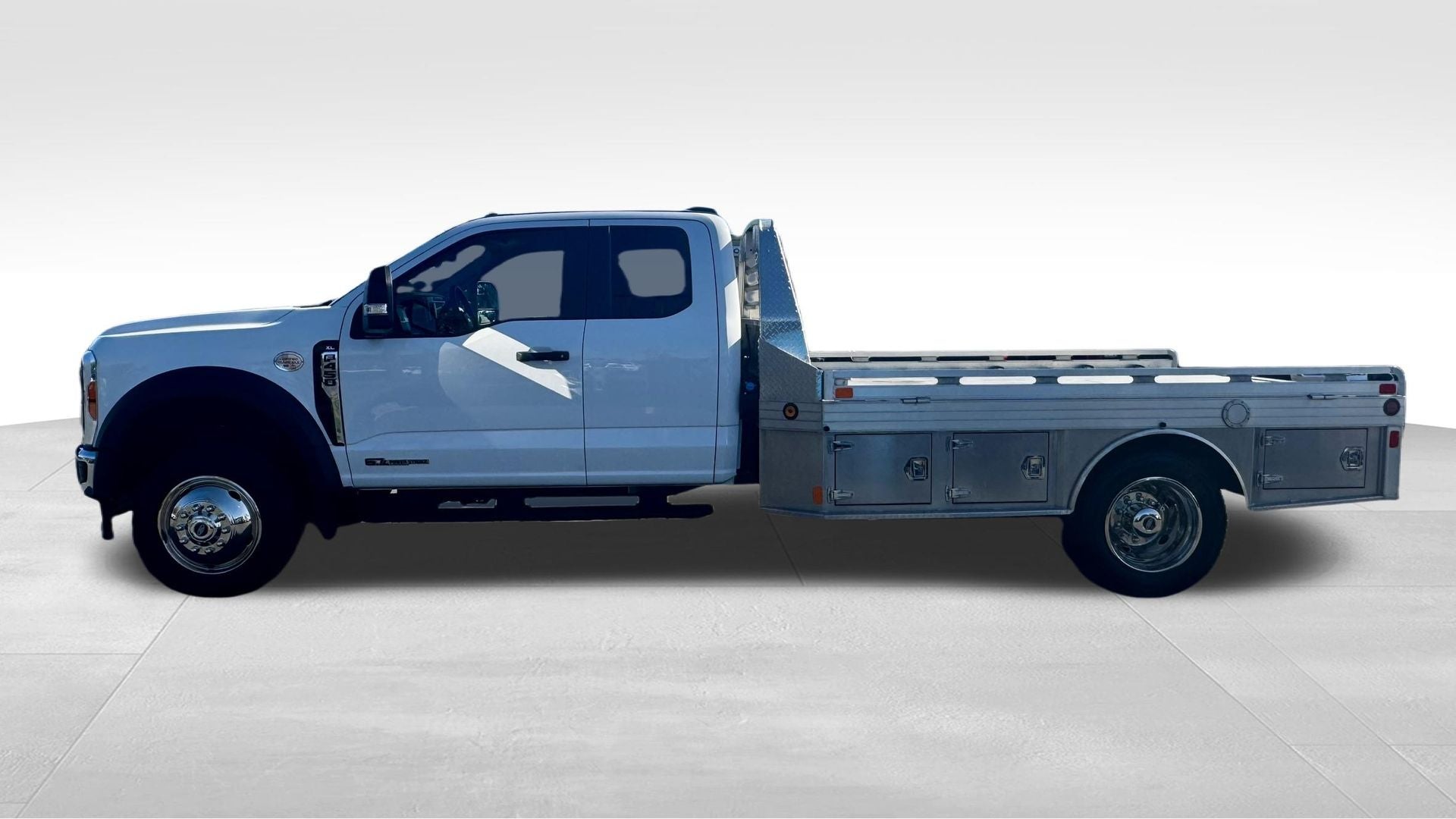 2023 Ford F-450SD XL DRW