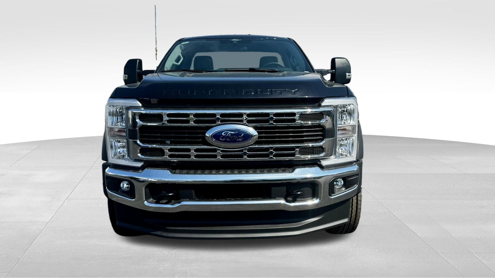 2026 Ford F-600SD F-600® XLT