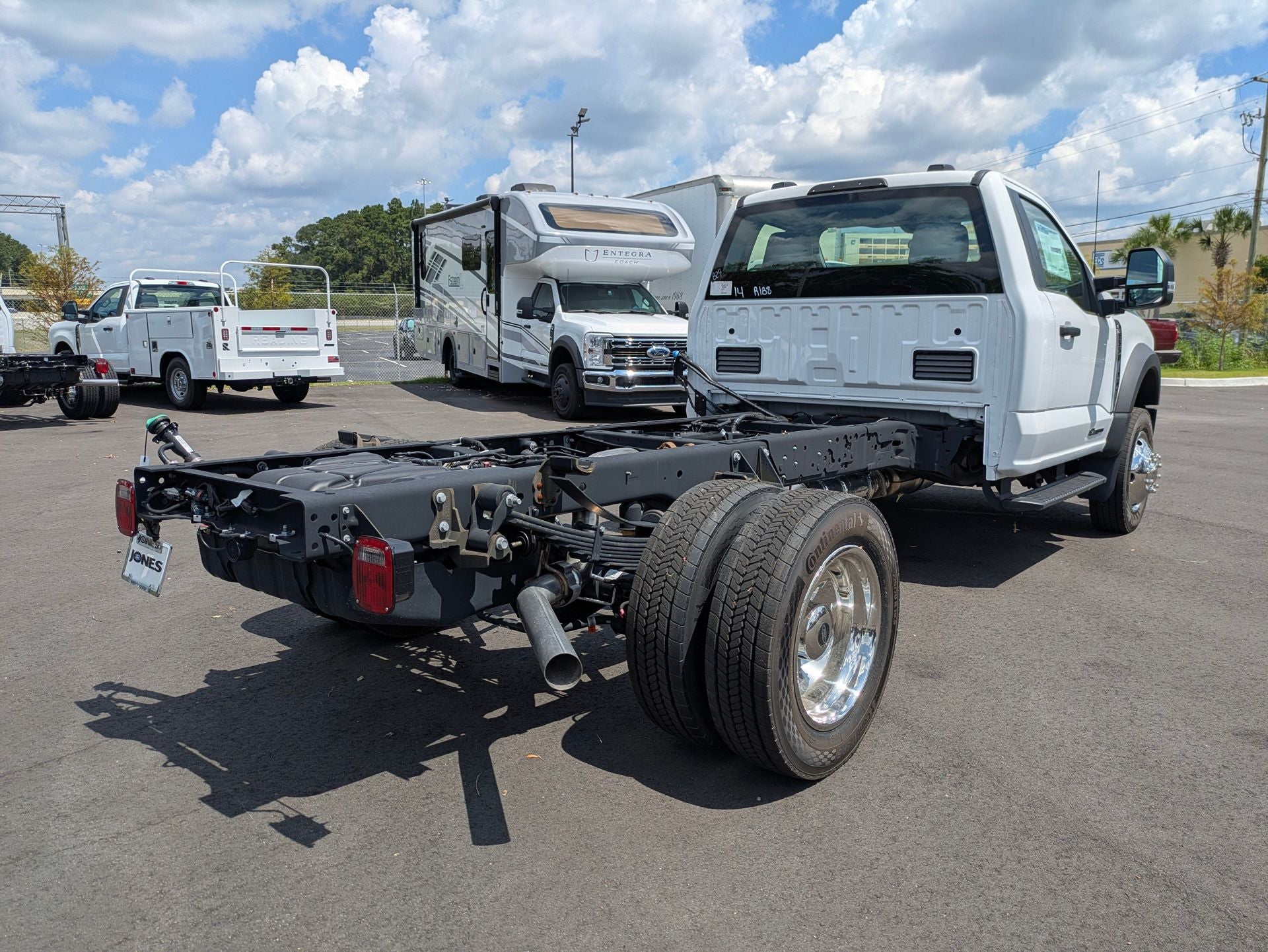 2025 Ford F-550SD F-550® XL