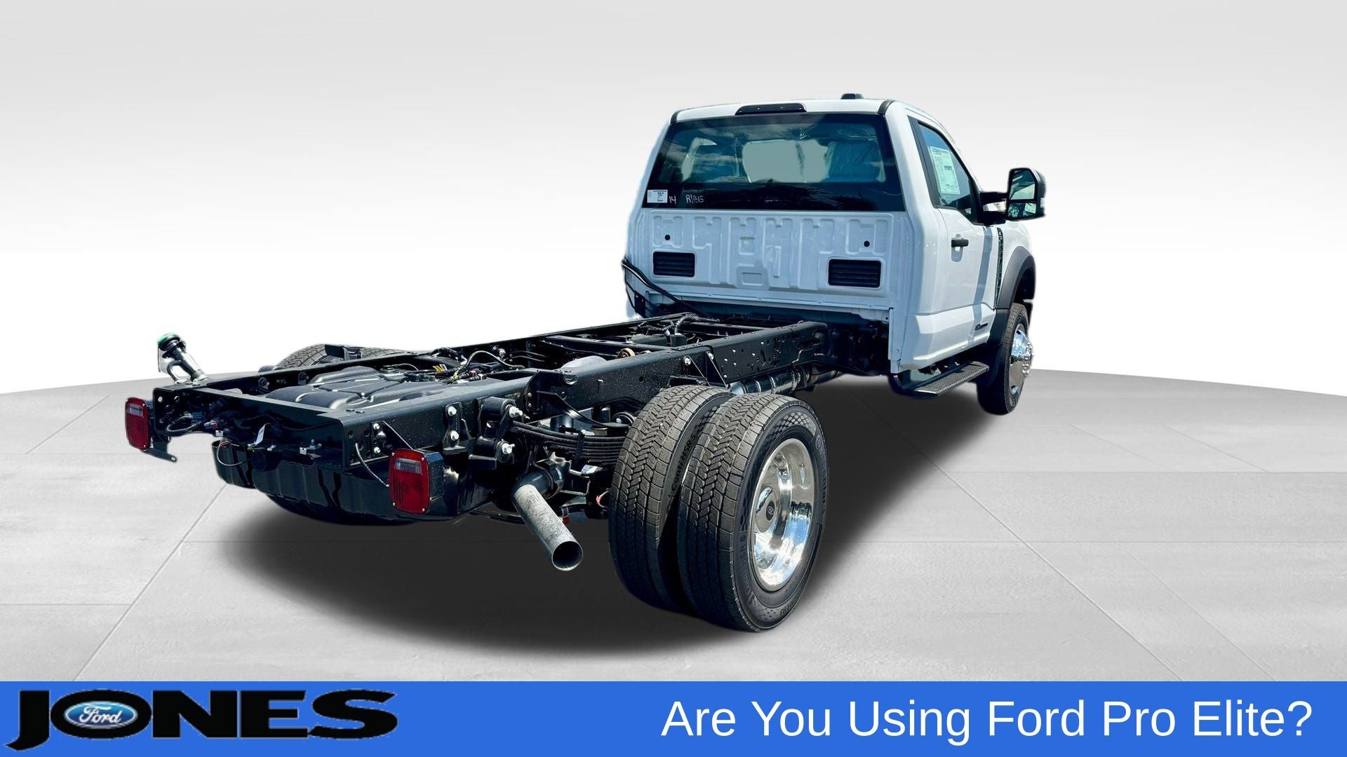 2025 Ford F-550SD F-550® XL