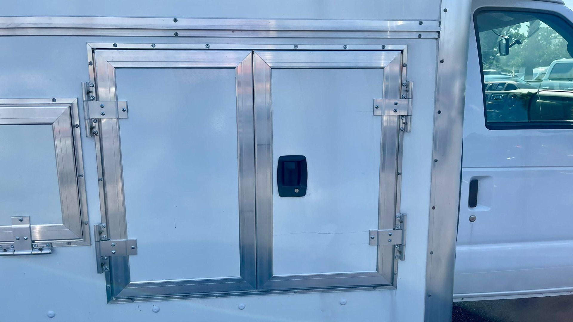 2024 Ford E-350SD E-350 SRW