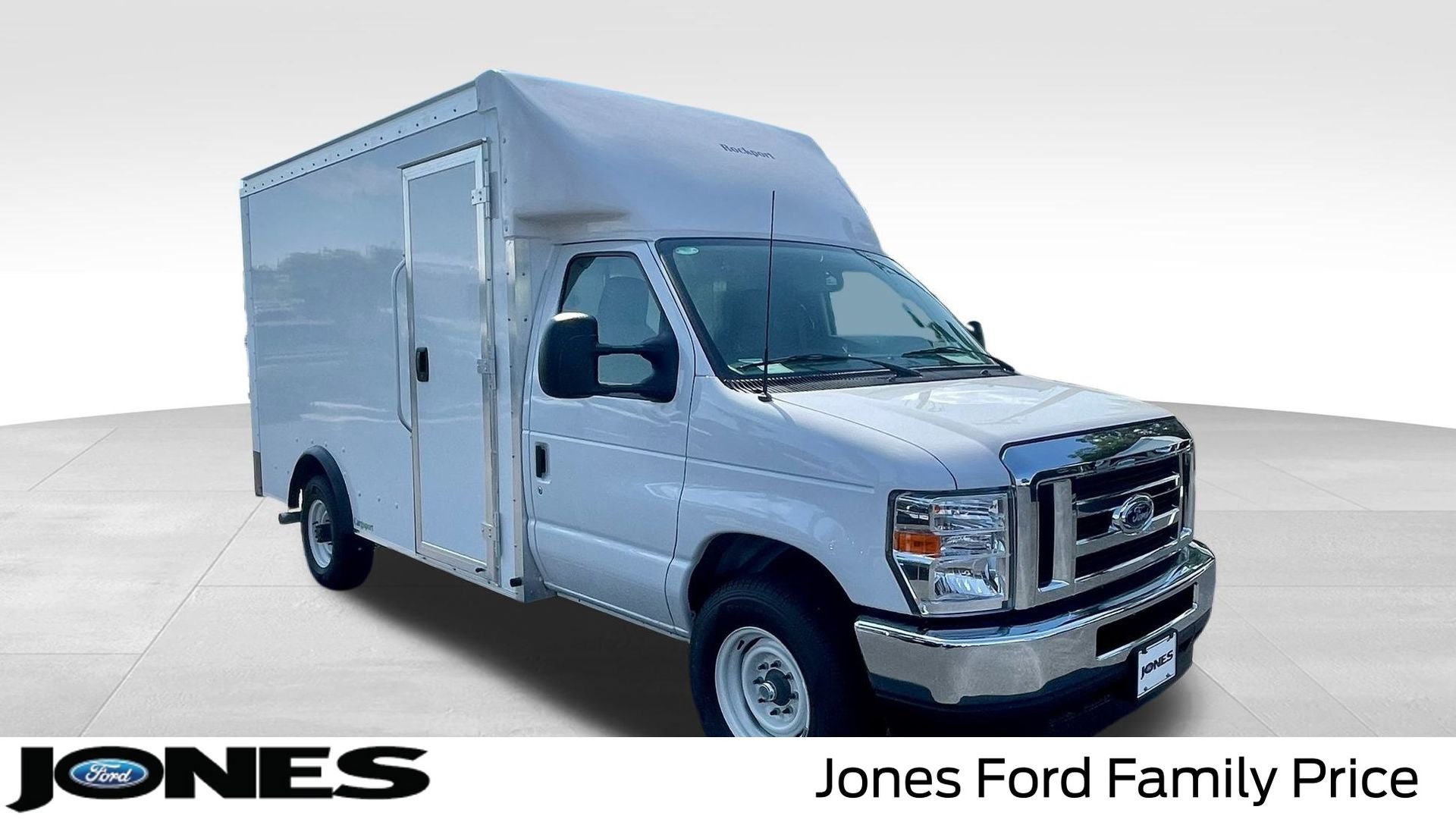 2025 Ford E-350SD E-350 SRW