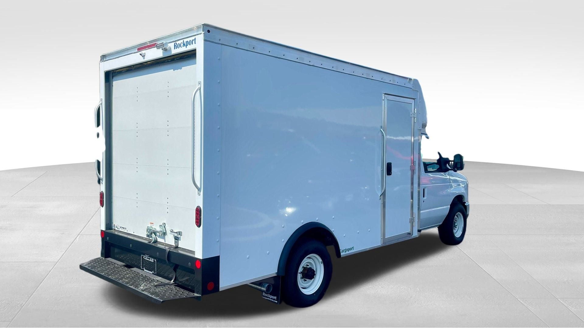 2025 Ford E-350SD E-350 SRW