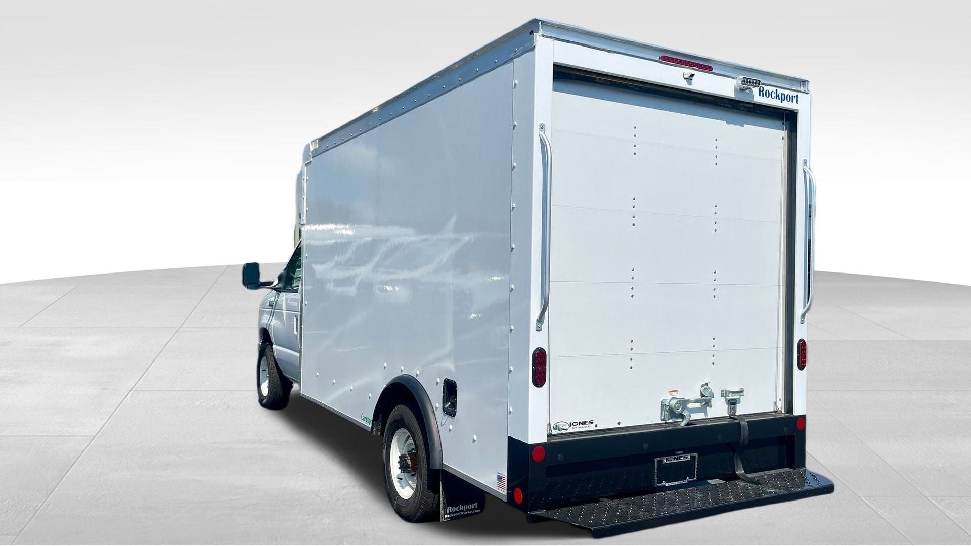 2025 Ford E-350SD E-350 SRW