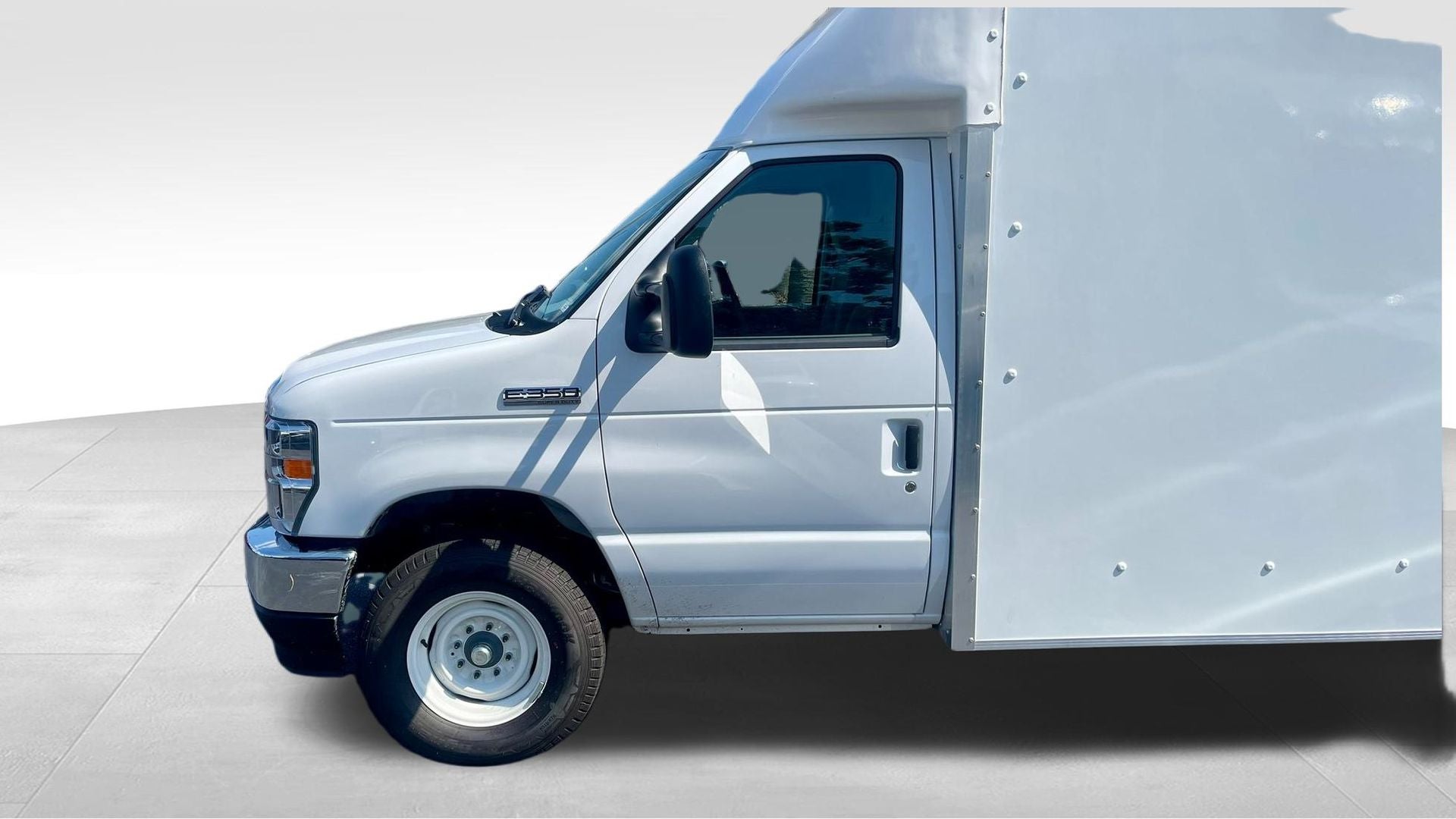 2025 Ford E-350SD E-350 SRW