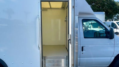 2025 Ford E-350SD E-350 SRW