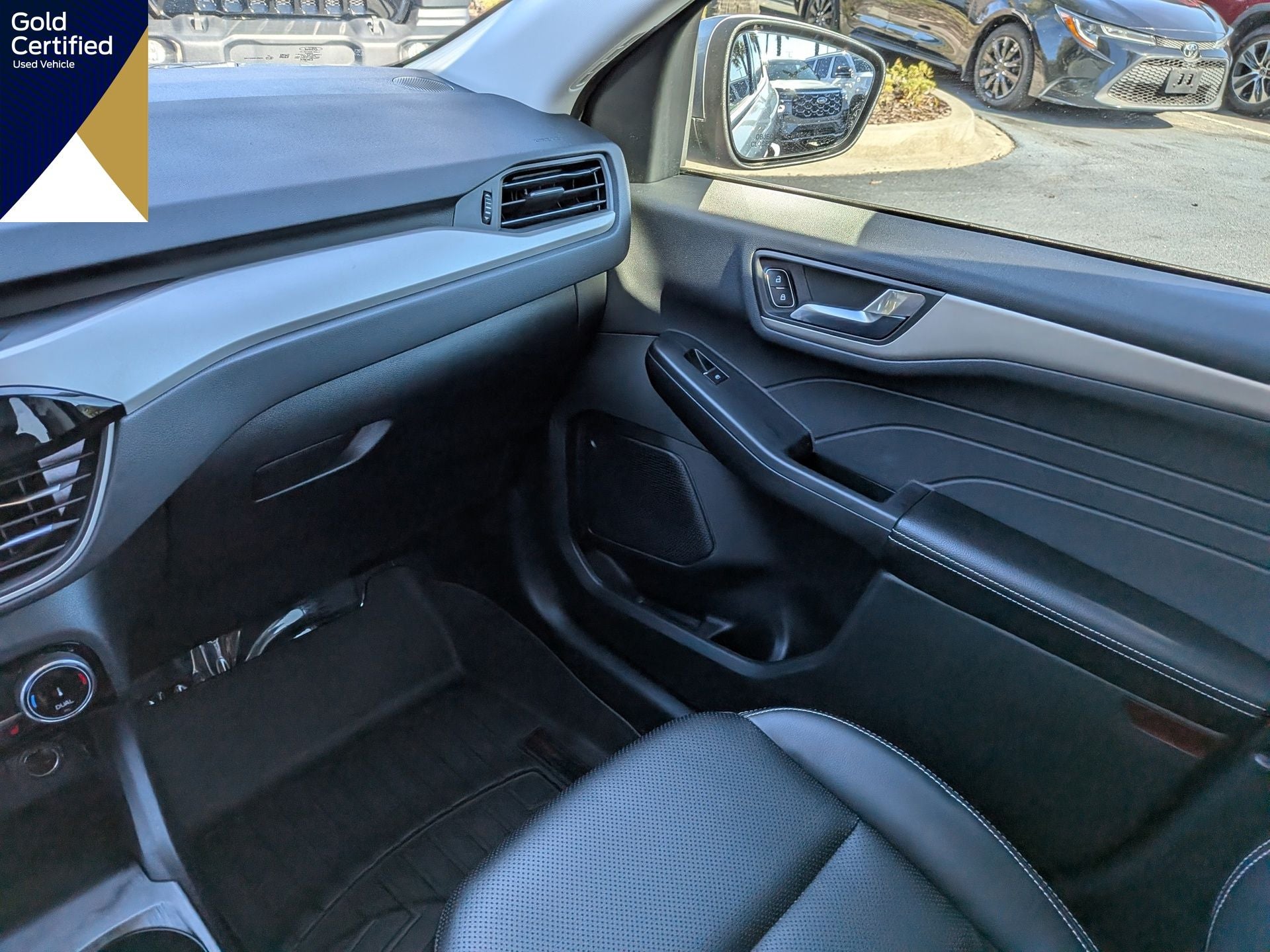 2022 Ford Escape SEL FWD