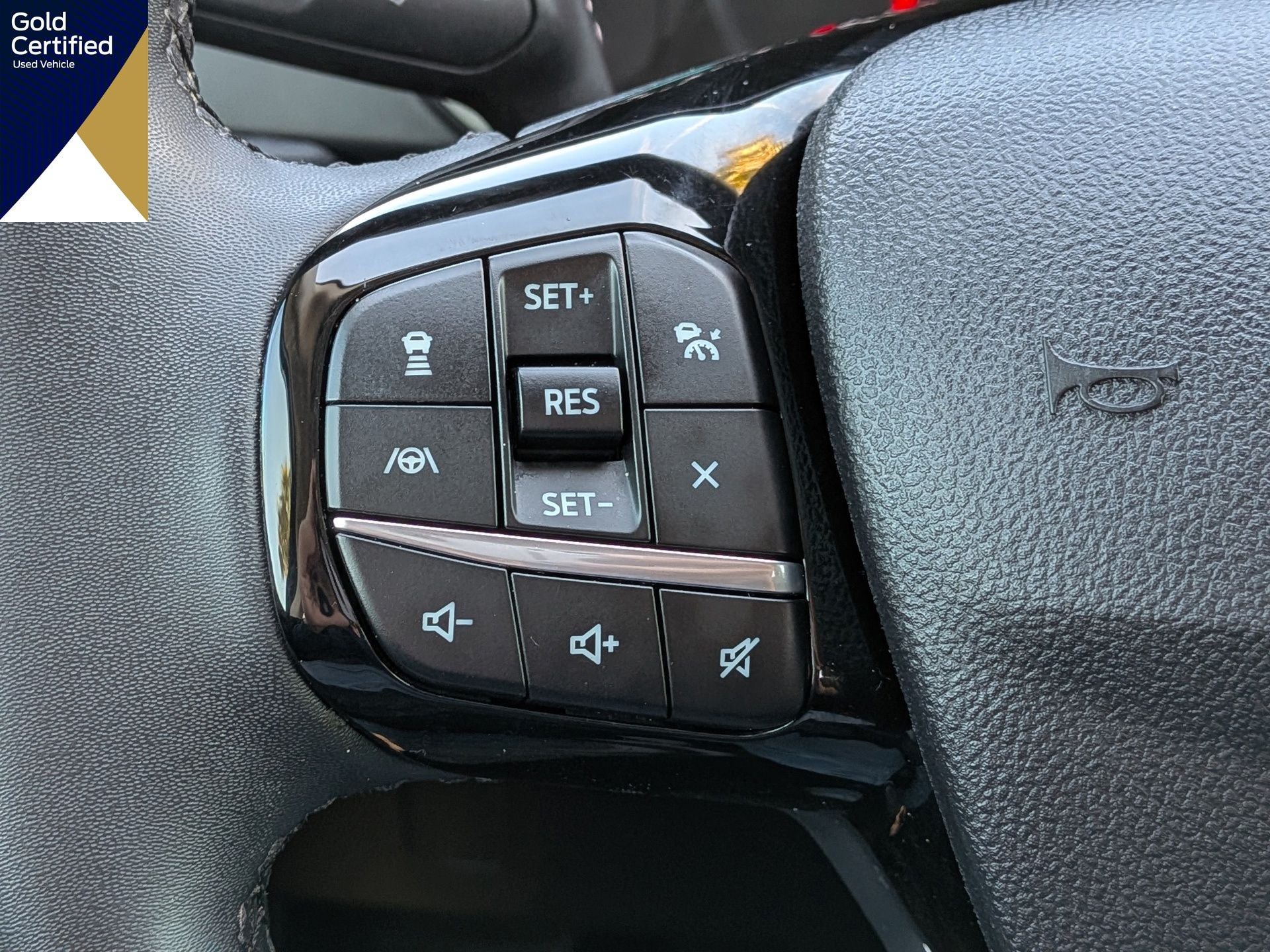 2022 Ford Escape SEL FWD