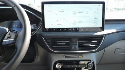 2026 Ford Escape Hybrid Platinum™