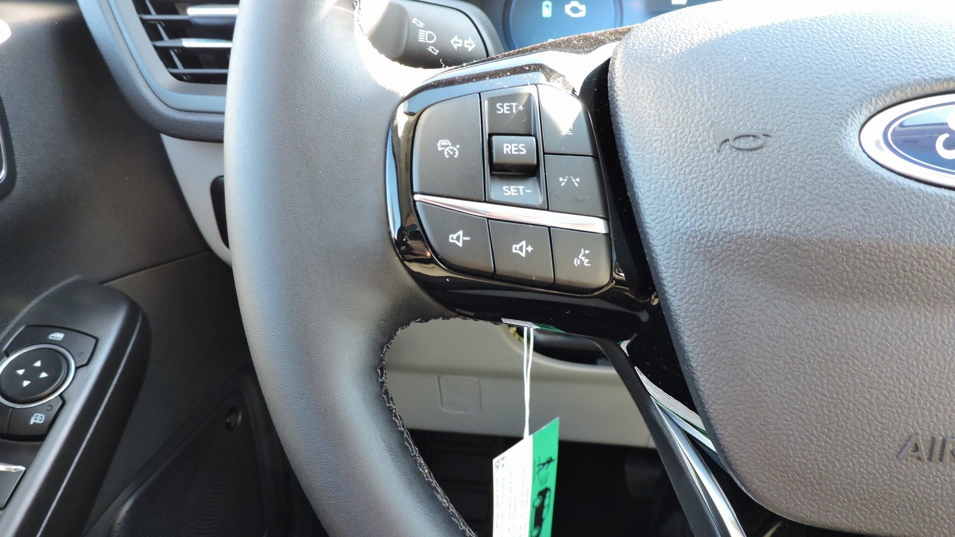 2026 Ford Escape Hybrid Platinum™