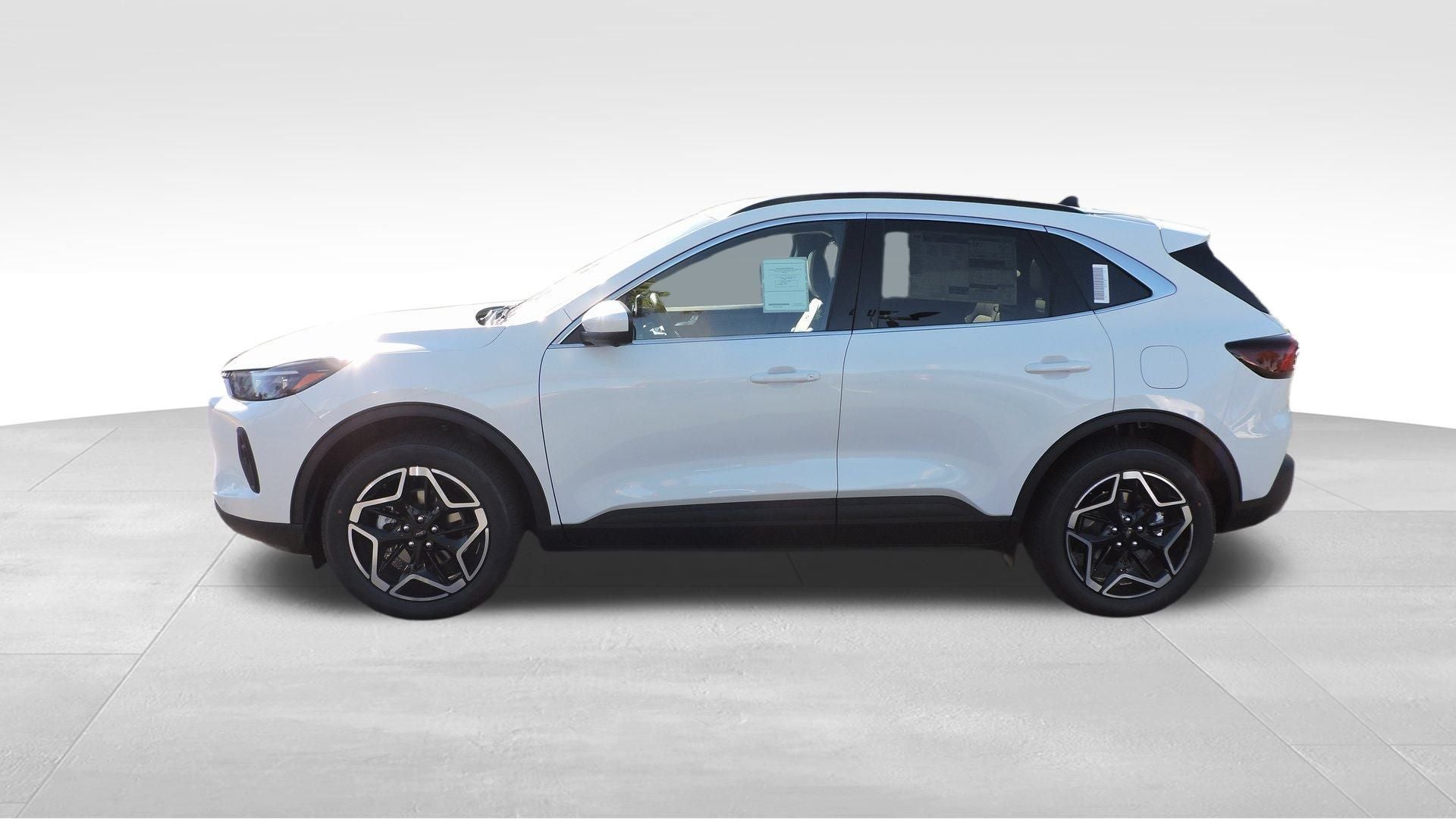 2026 Ford Escape Hybrid Platinum™