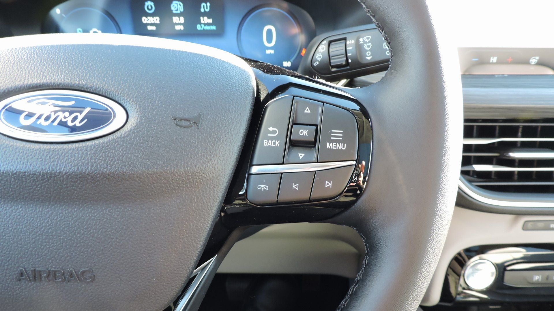 2026 Ford Escape Hybrid Platinum™