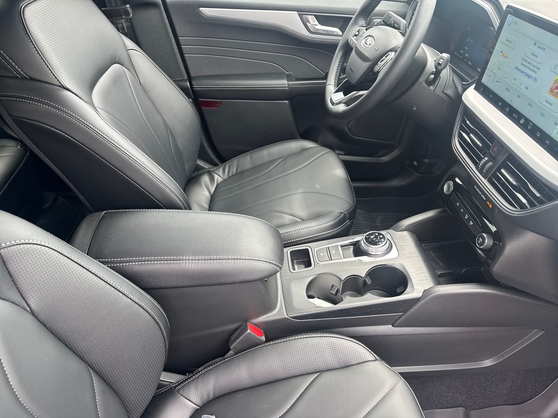 2026 Ford Escape Hybrid Platinum™