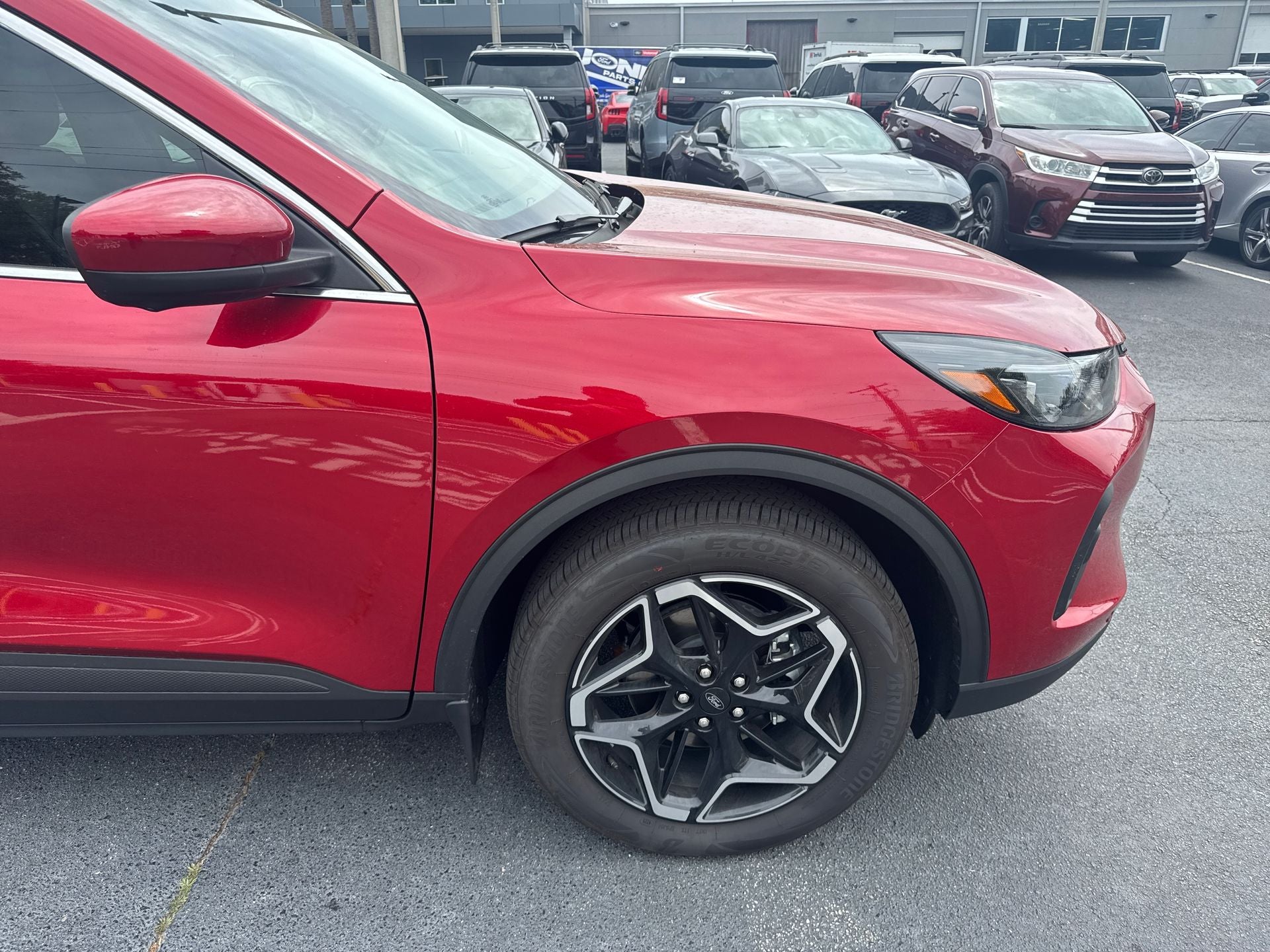 2026 Ford Escape Hybrid Platinum™