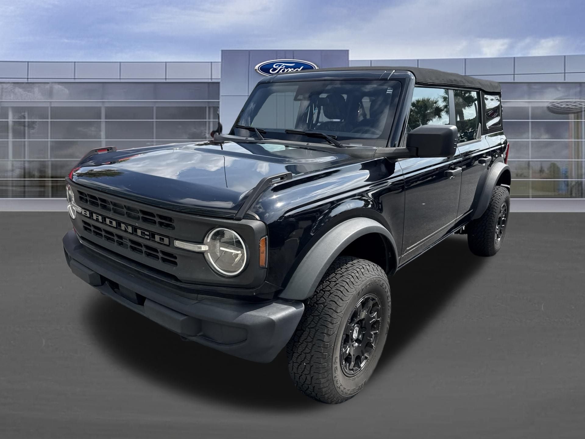 2022 Ford Bronco Base