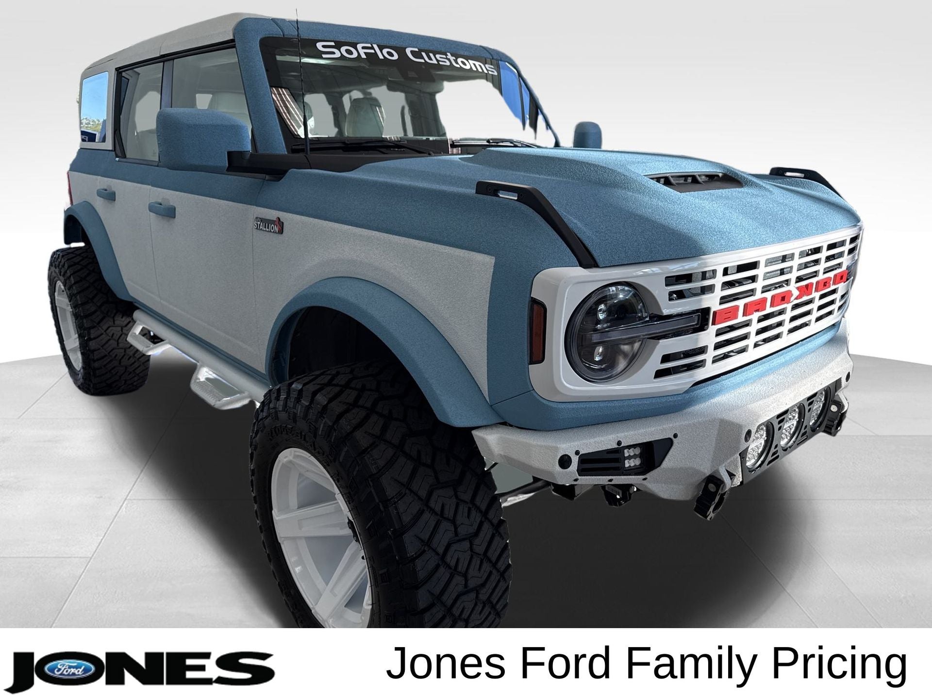 2025 Ford Bronco Base
