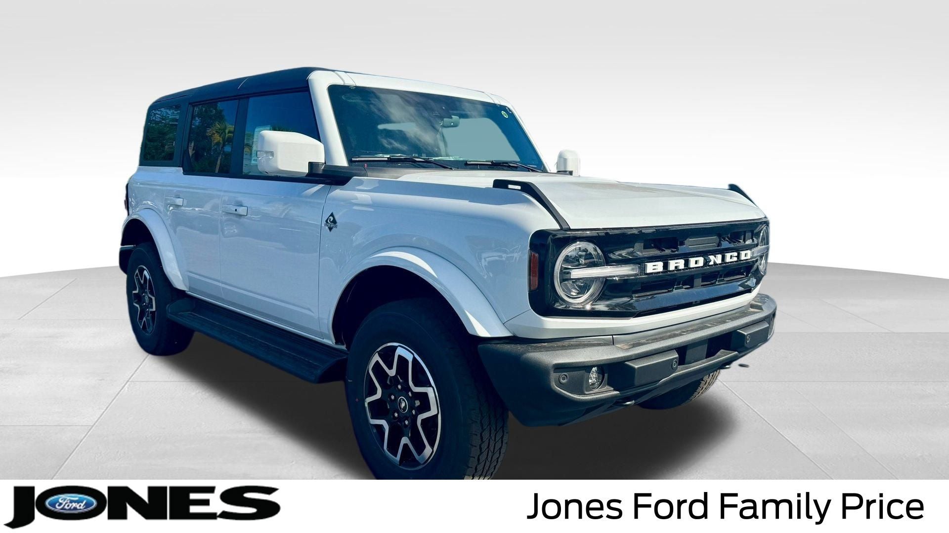2025 Ford Bronco Outer Banks®
