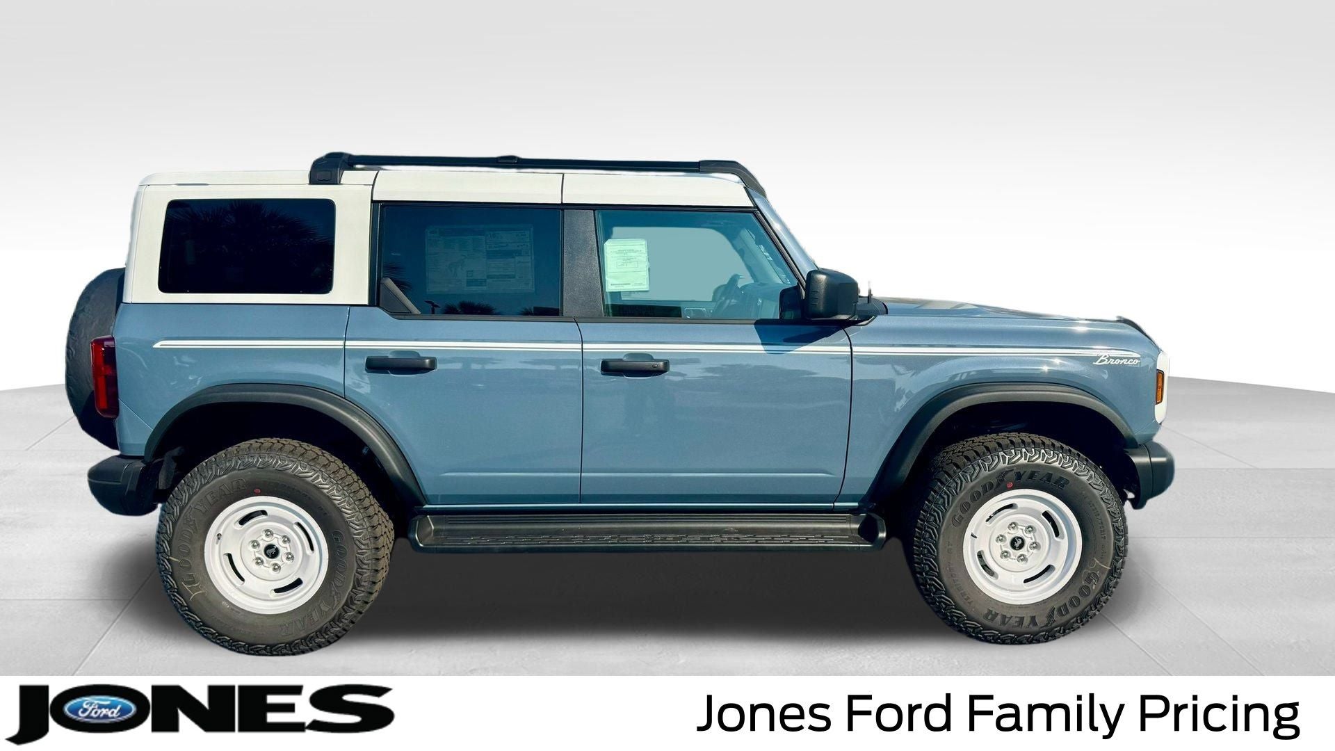 2025 Ford Bronco Heritage Edition