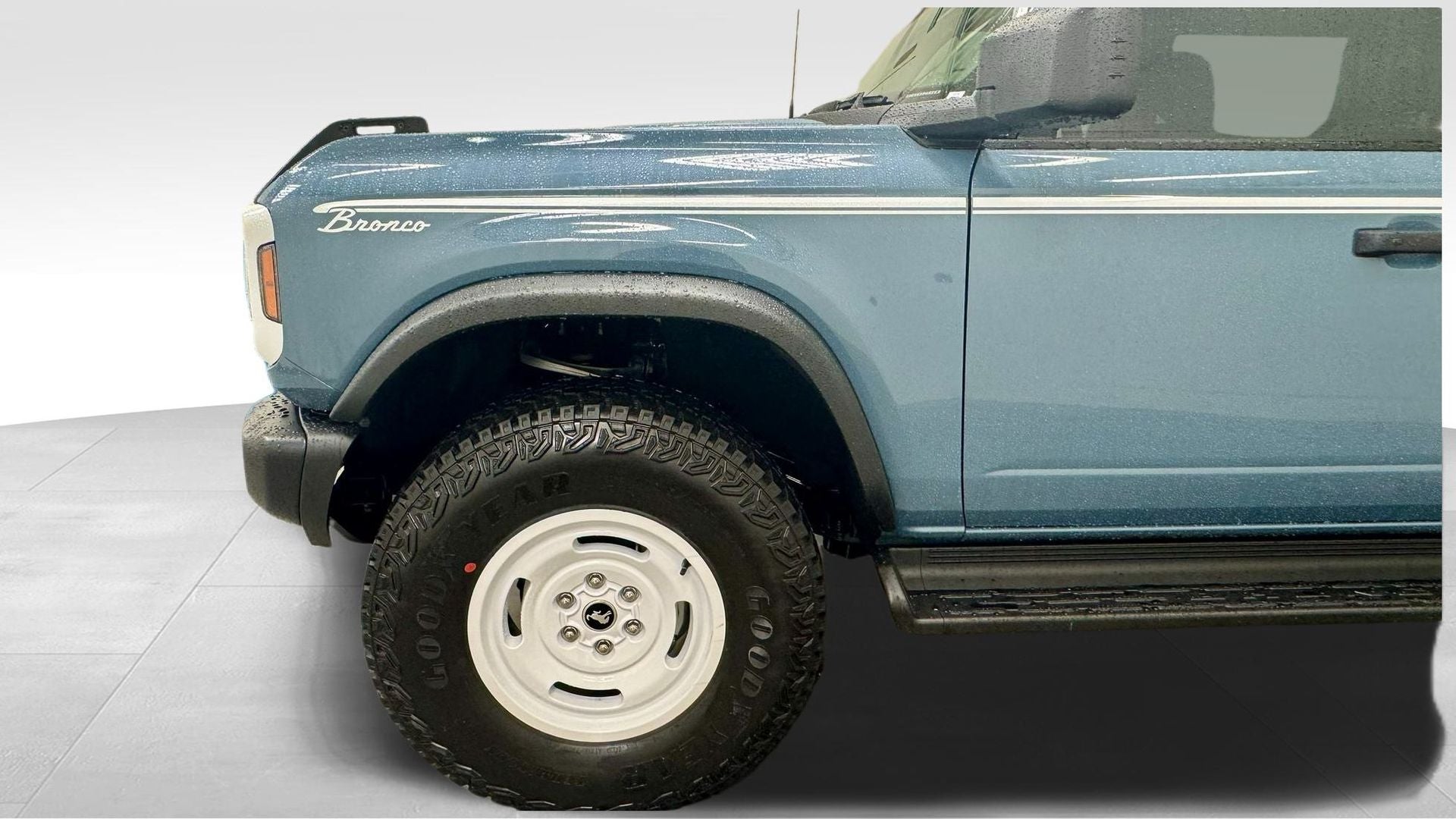 2025 Ford Bronco Heritage Edition
