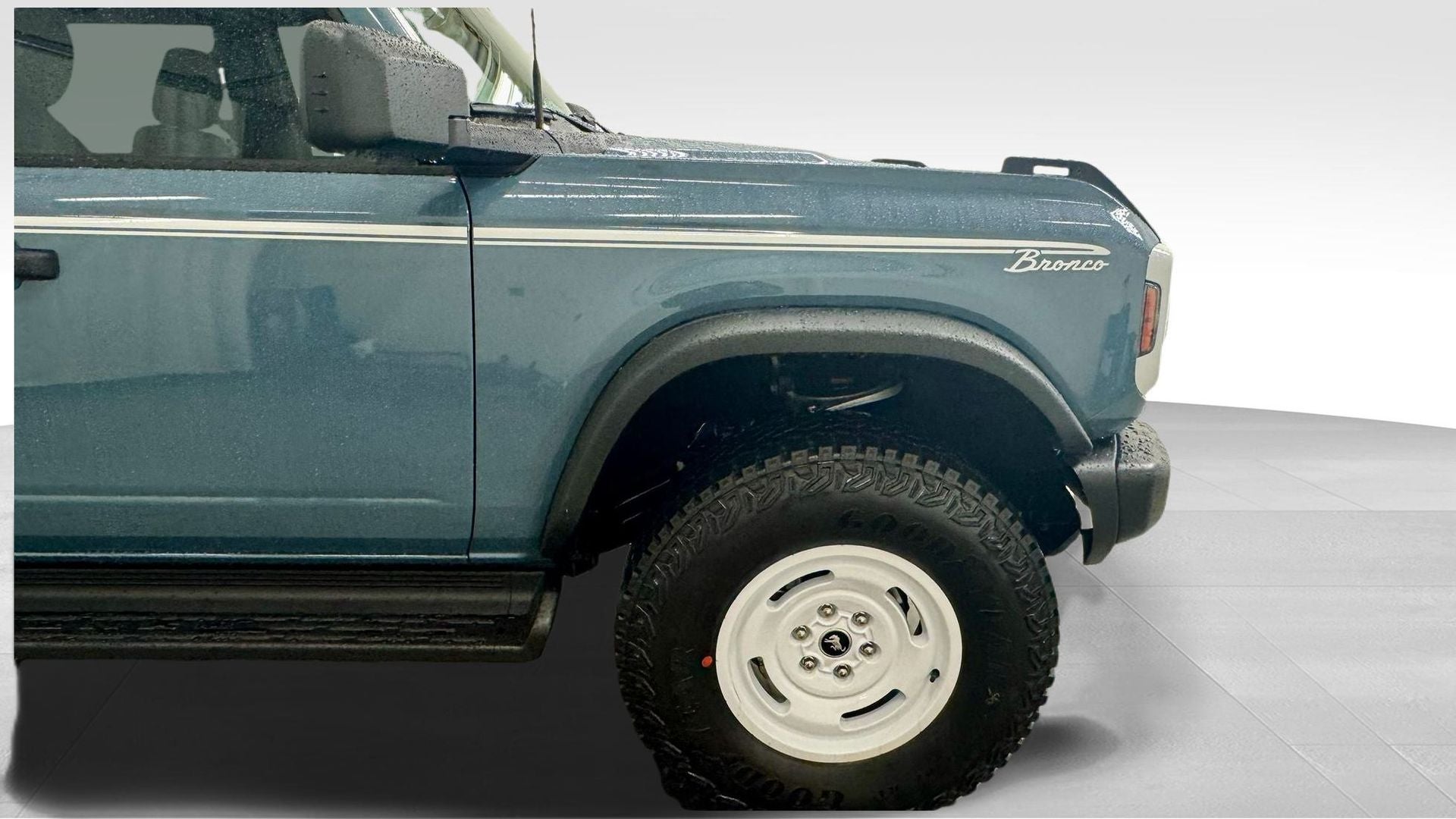 2025 Ford Bronco Heritage Edition