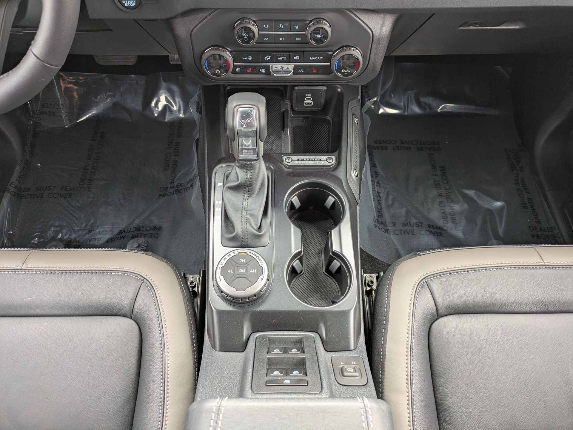 2026 Ford Bronco Outer Banks®