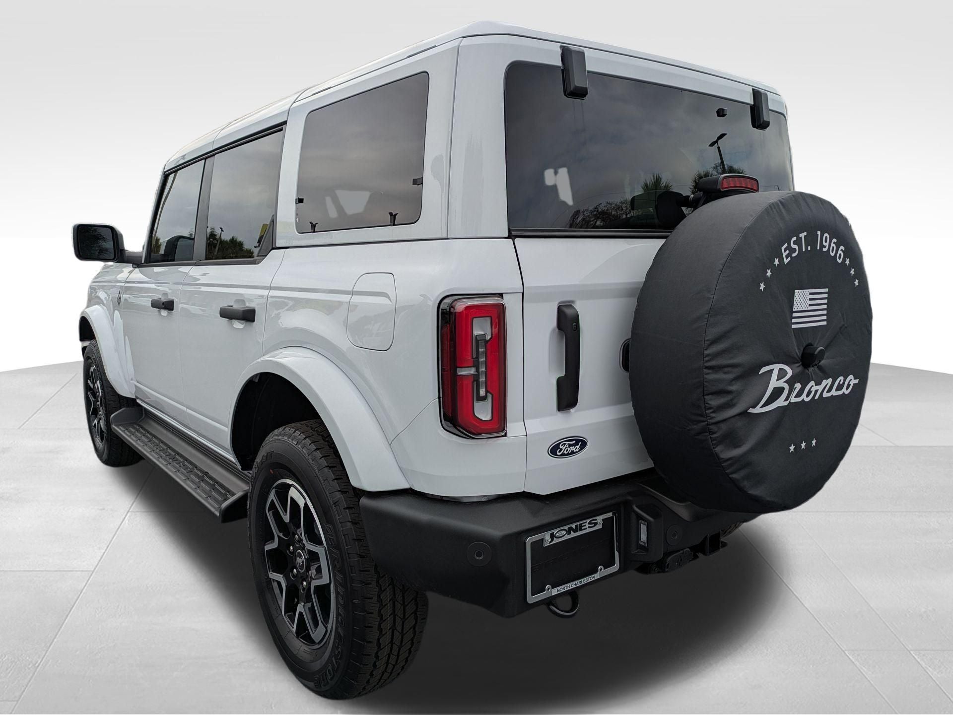 2026 Ford Bronco Outer Banks®