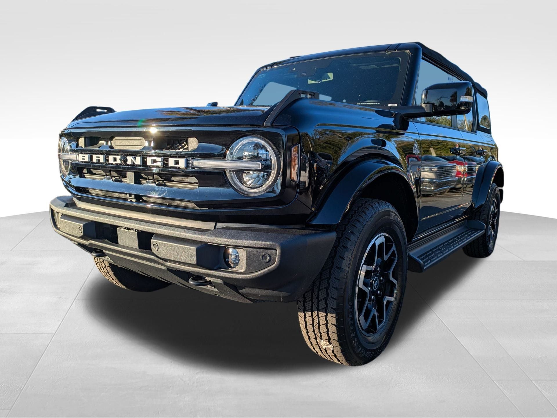 2025 Ford Bronco Outer Banks®