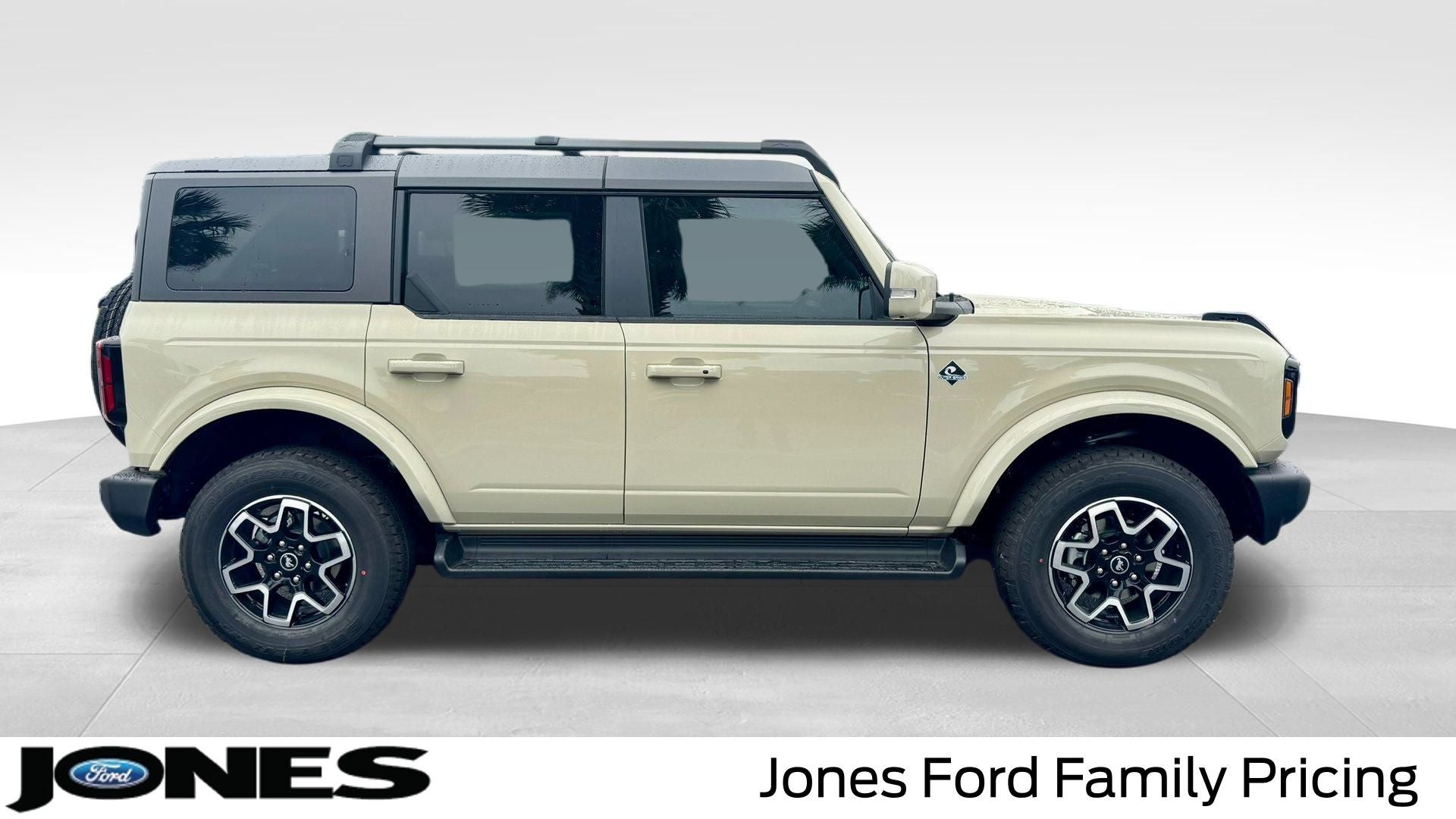 2025 Ford Bronco Outer Banks®