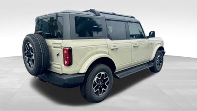 2025 Ford Bronco Outer Banks®