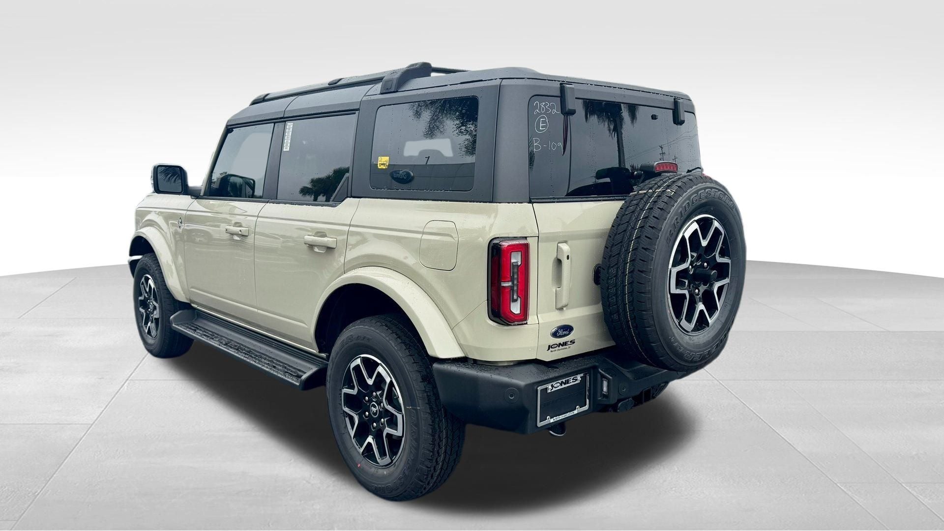 2025 Ford Bronco Outer Banks®