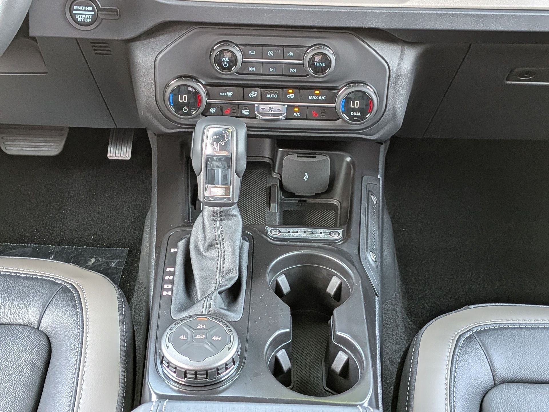 2026 Ford Bronco Outer Banks®
