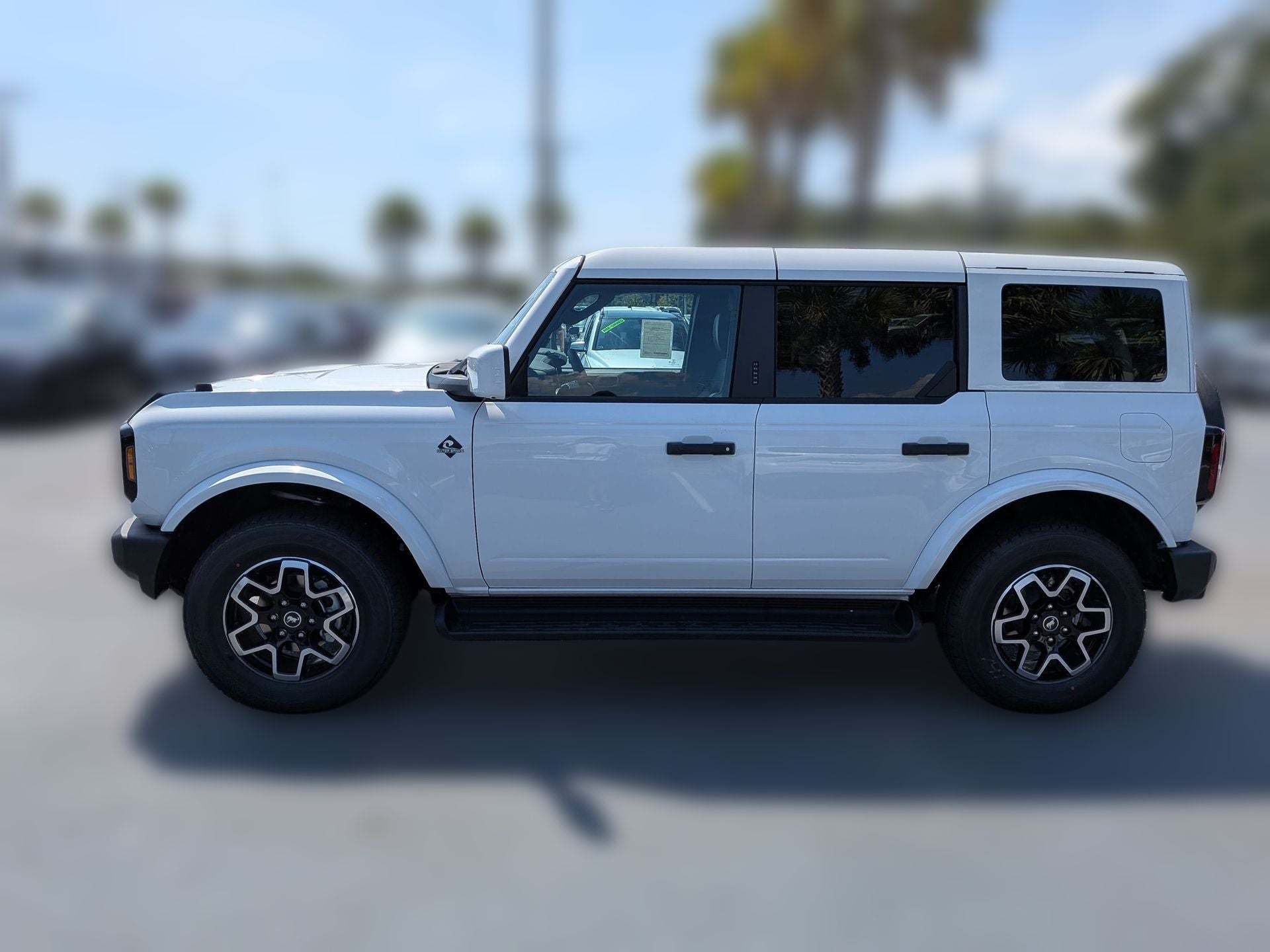2026 Ford Bronco Outer Banks®