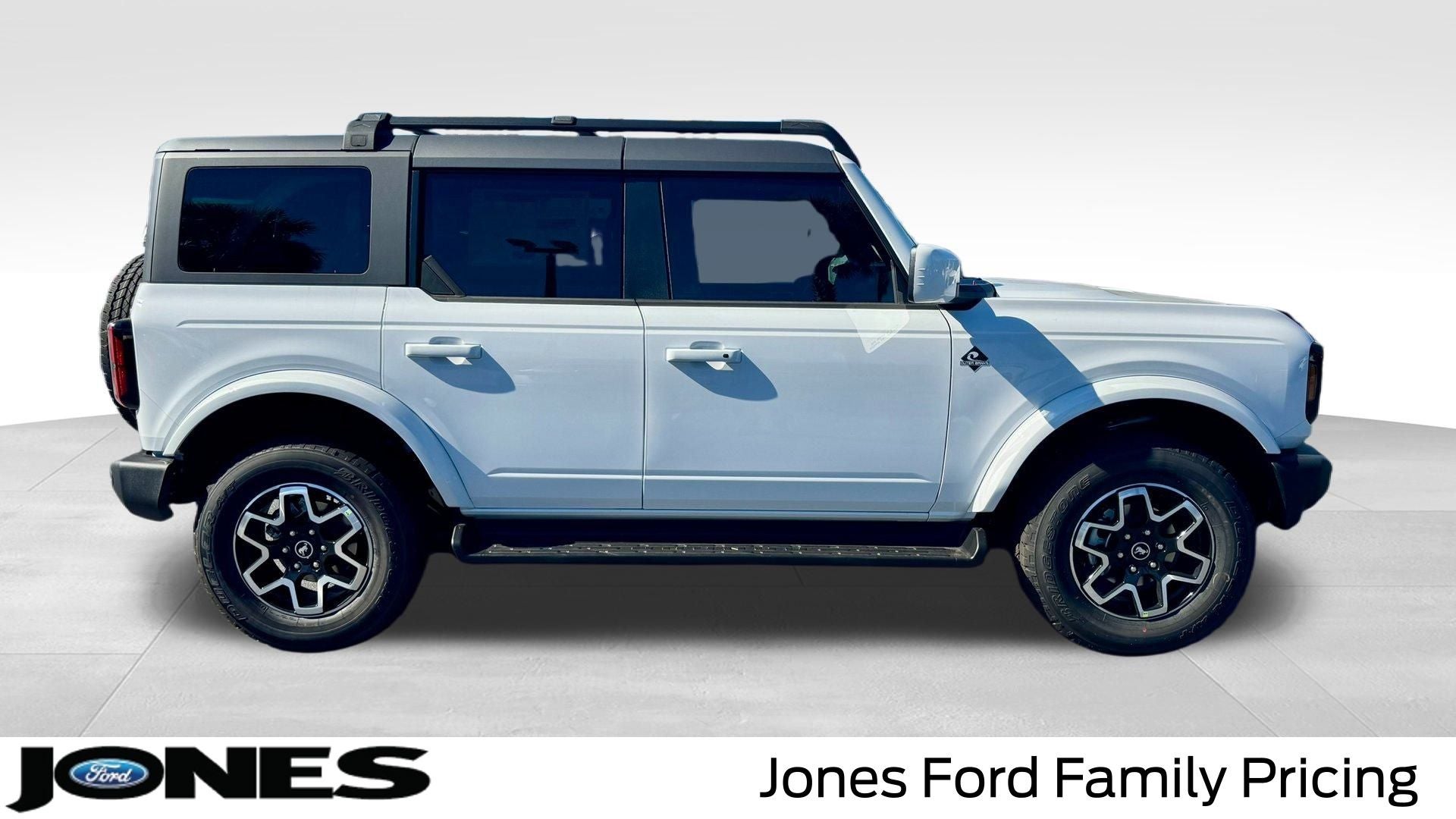 2025 Ford Bronco Outer Banks®