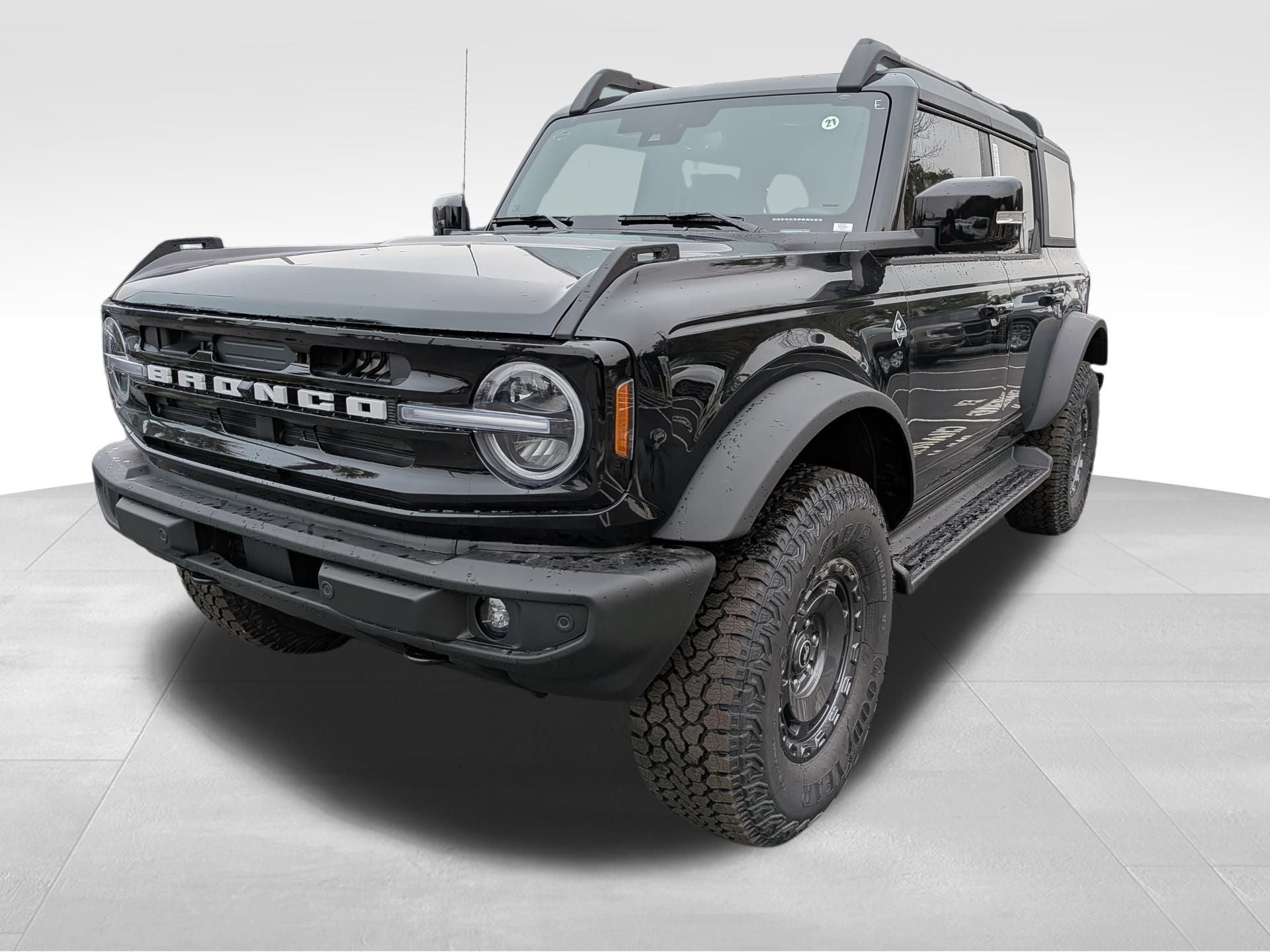 2025 Ford Bronco Outer Banks®