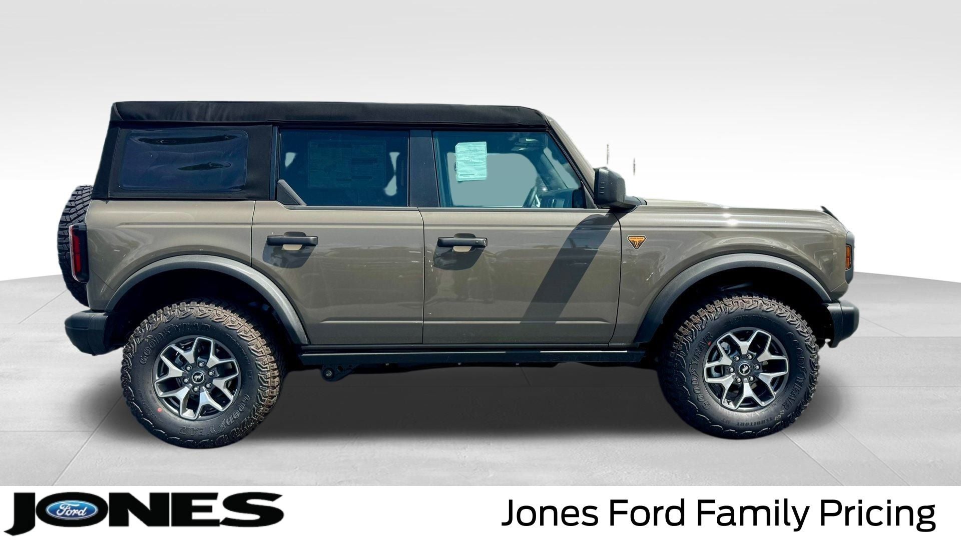 2025 Ford Bronco Badlands®