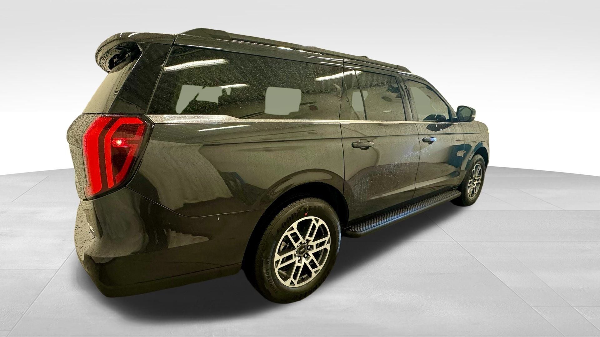 2025 Ford Expedition Max Active MAX