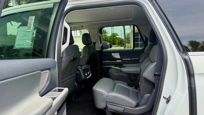 2025 Ford Expedition Max Active MAX