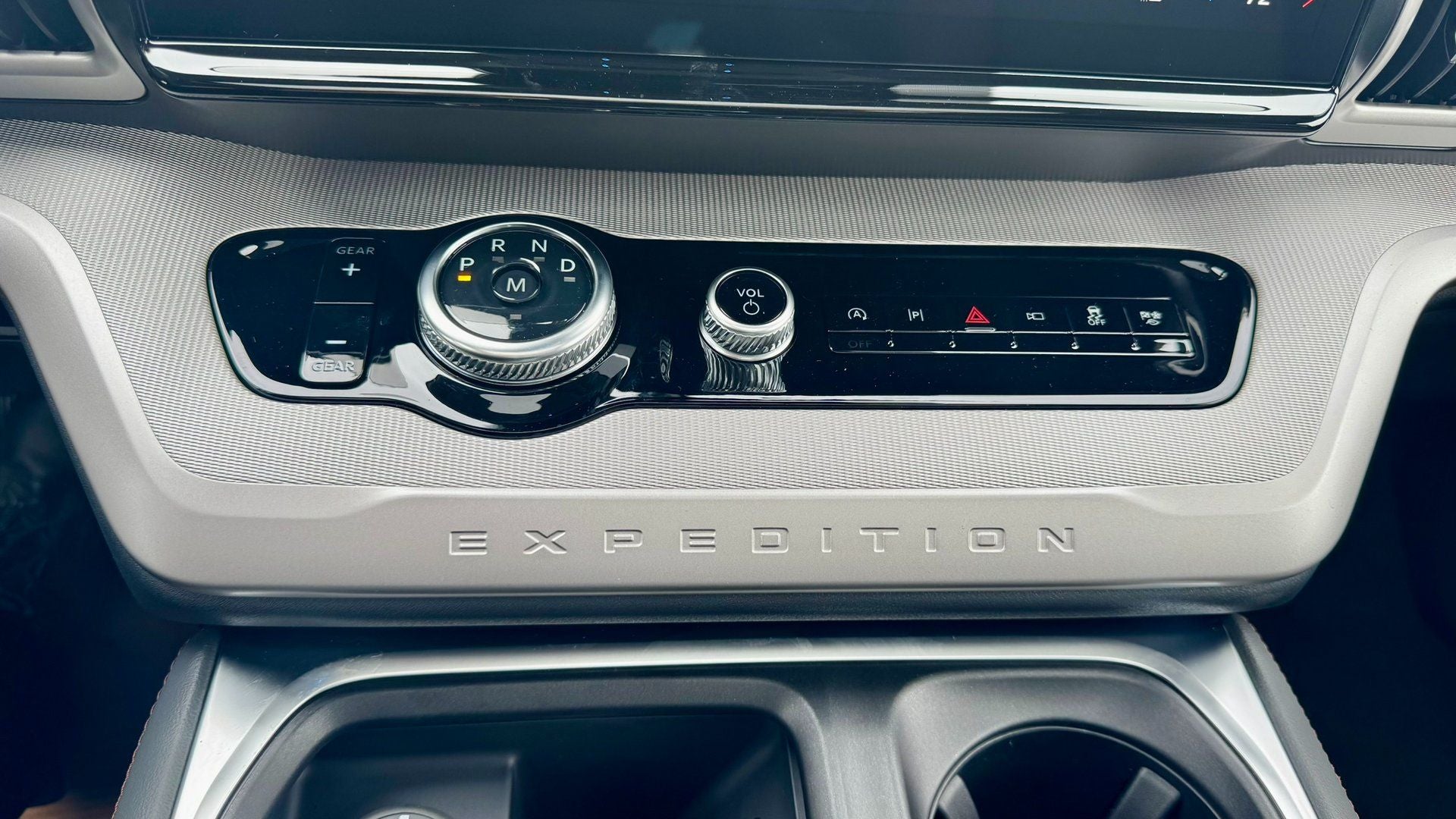 2025 Ford Expedition Max Active MAX