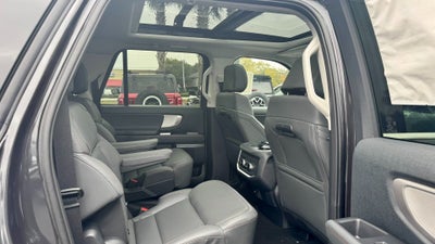 2025 Ford Expedition Max Active MAX